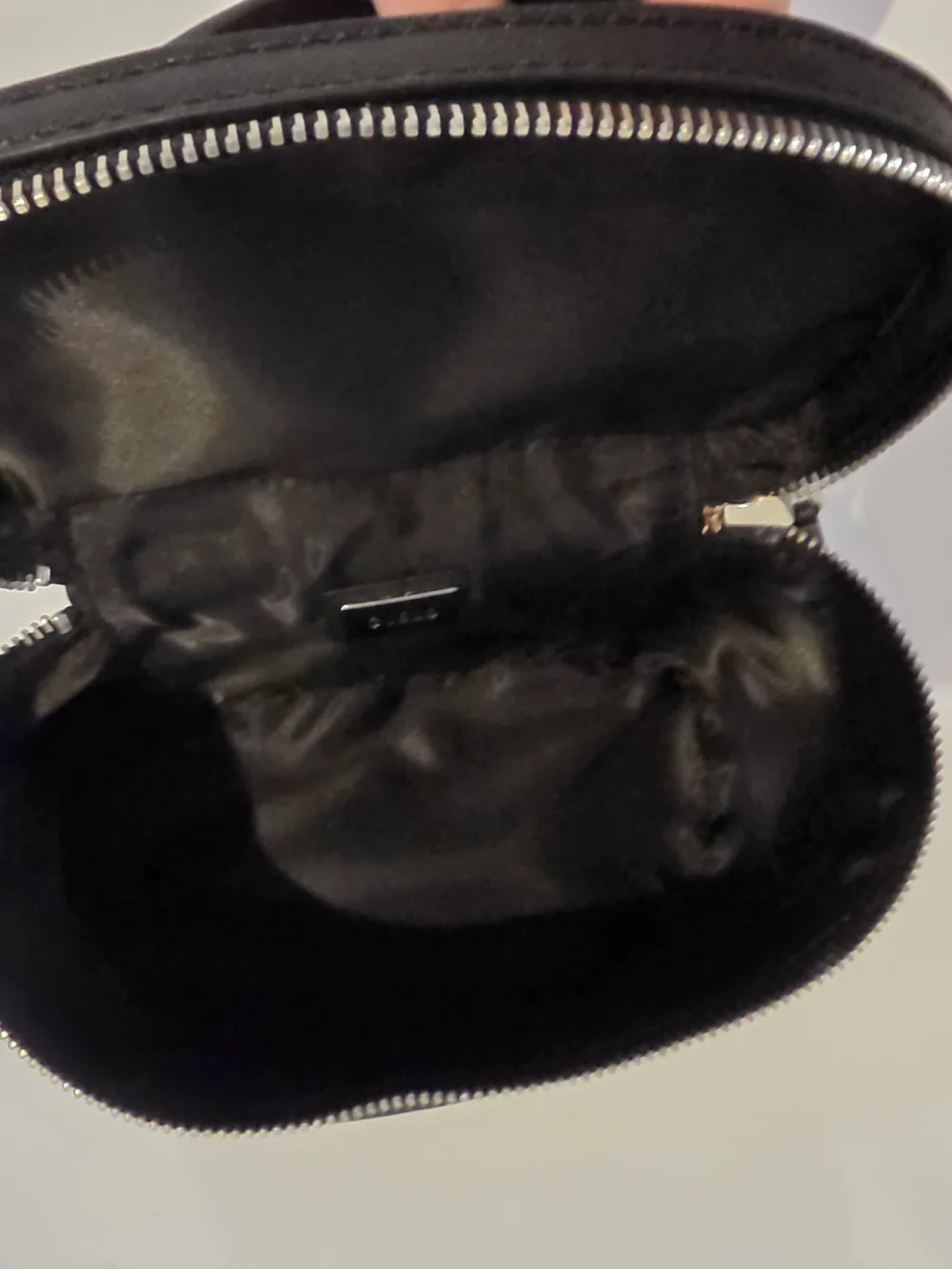 GUESS Gray/Black Monogram Cosmetic Case Top-Handle Bag